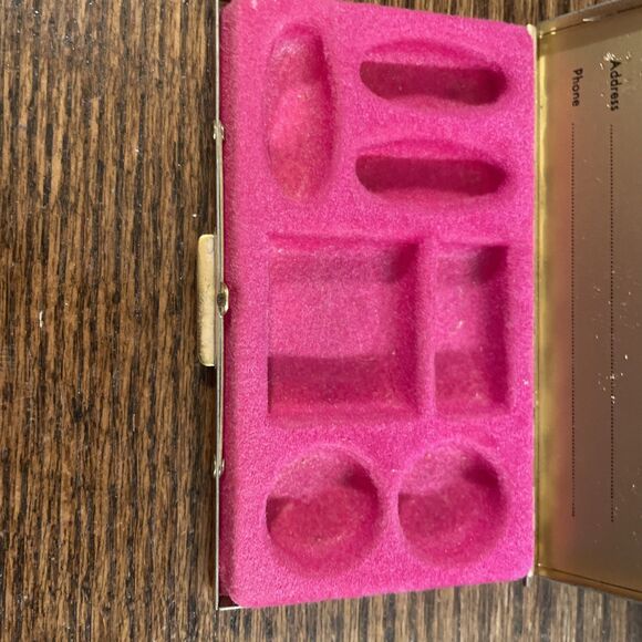Vintage My Lady’s Earring Caddy Gold Metal Case With Pink Lining - Picture 4 of 5